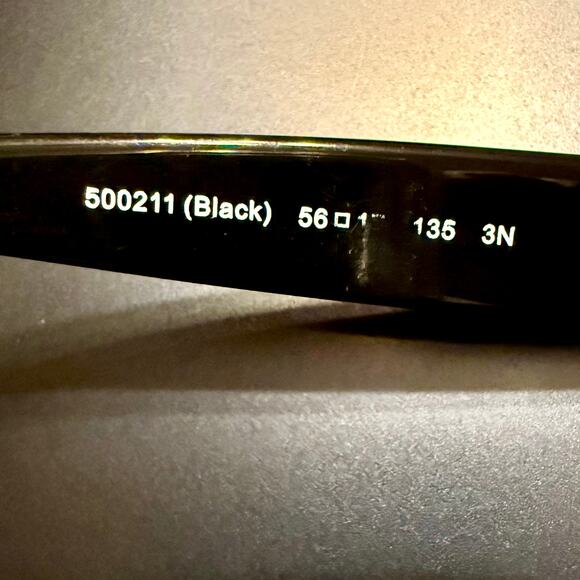 🎉HP!🎉Coach HC8160 Butterfly Black Frame Sunglasses with Case - Picture 8 of 9